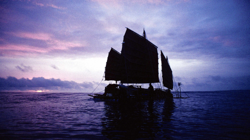 Hsu Fu on a calm Pacific Ocean