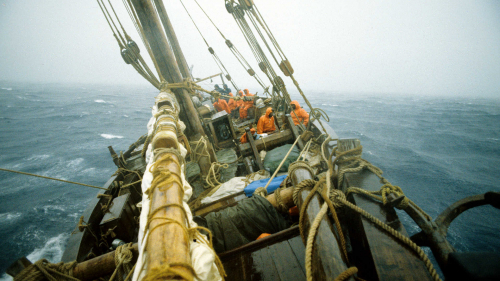 Lying ahull in squall