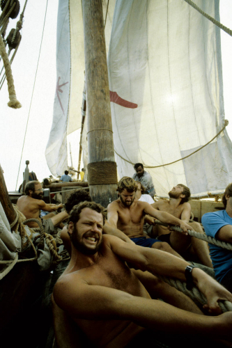 Hauling up mainsail